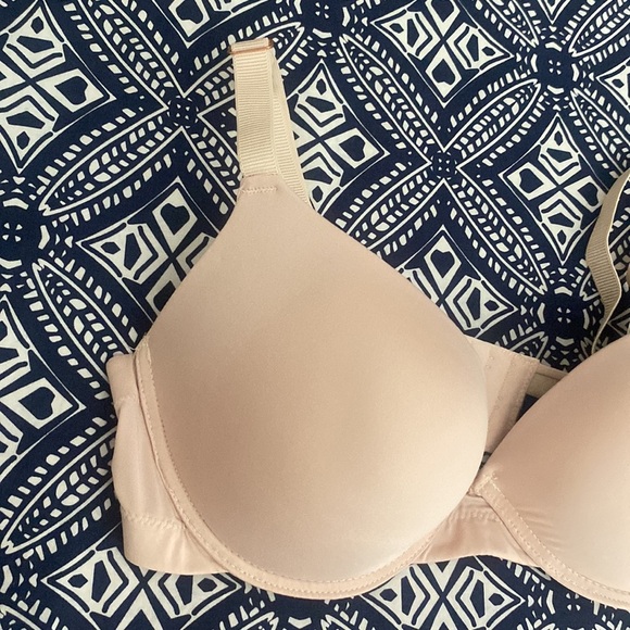 Rachel Roy cream tan color padded bra size 40 D like new - Picture 11 of 12